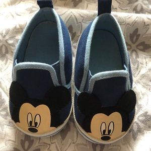 Disney infante shoes